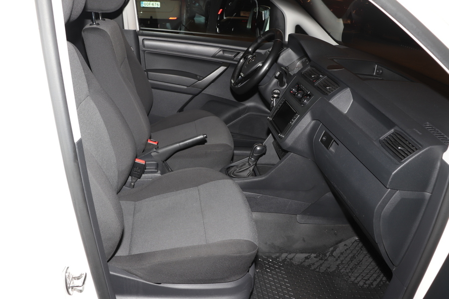 Volkswagen Caddy Maxi vaihtoauto