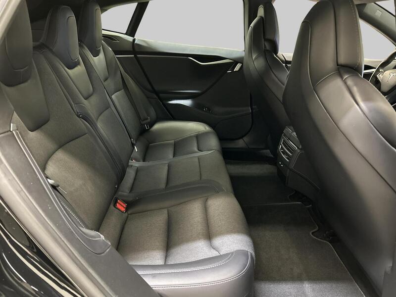 Tesla Model S vaihtoauto