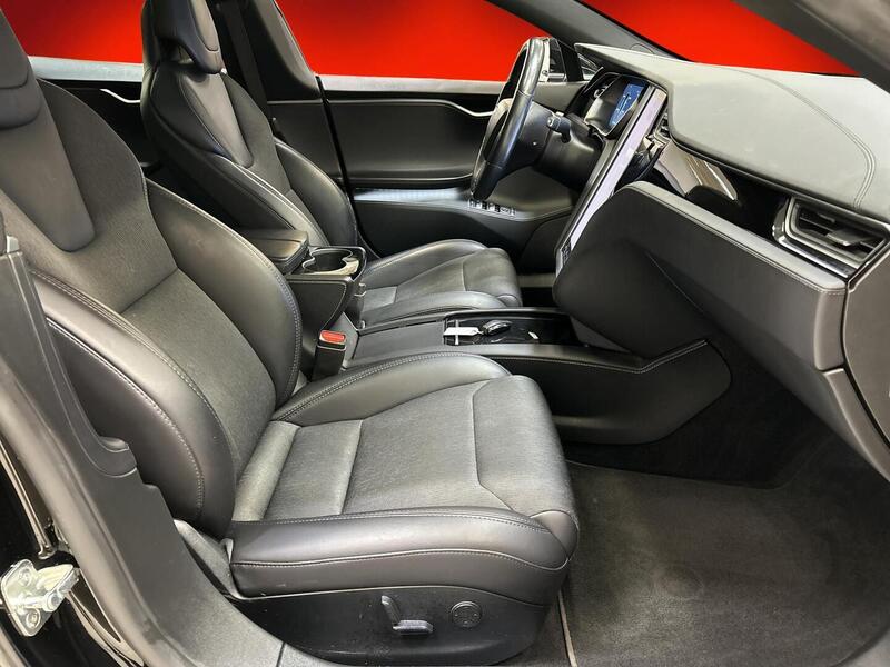 Tesla Model S vaihtoauto