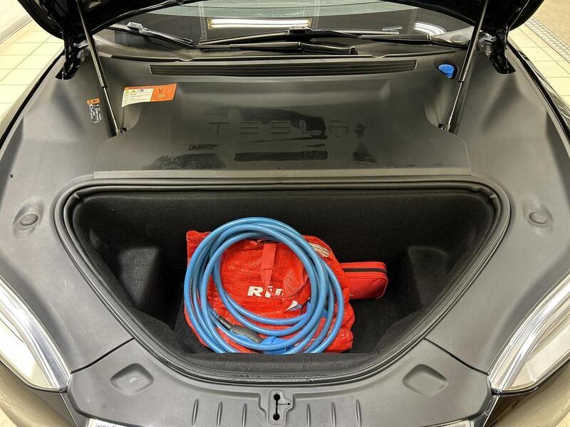 Tesla Model S vaihtoauto