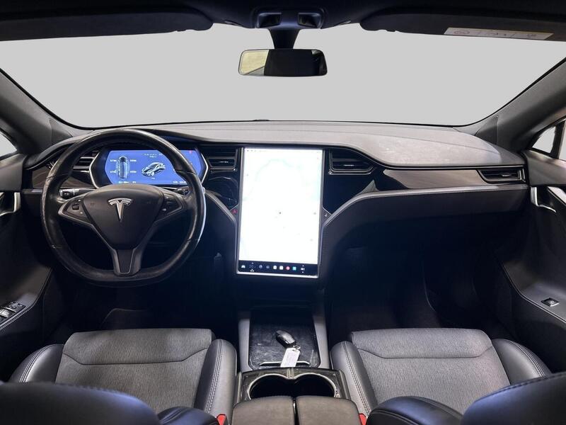 Tesla Model S vaihtoauto