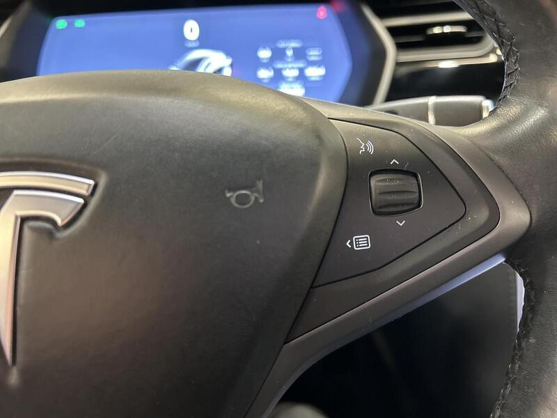 Tesla Model S vaihtoauto