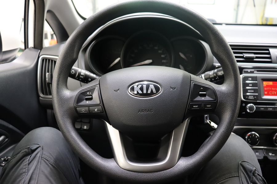 Kia Rio vaihtoauto