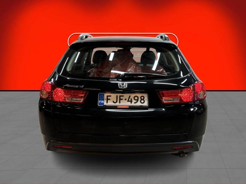 Honda Accord vaihtoauto