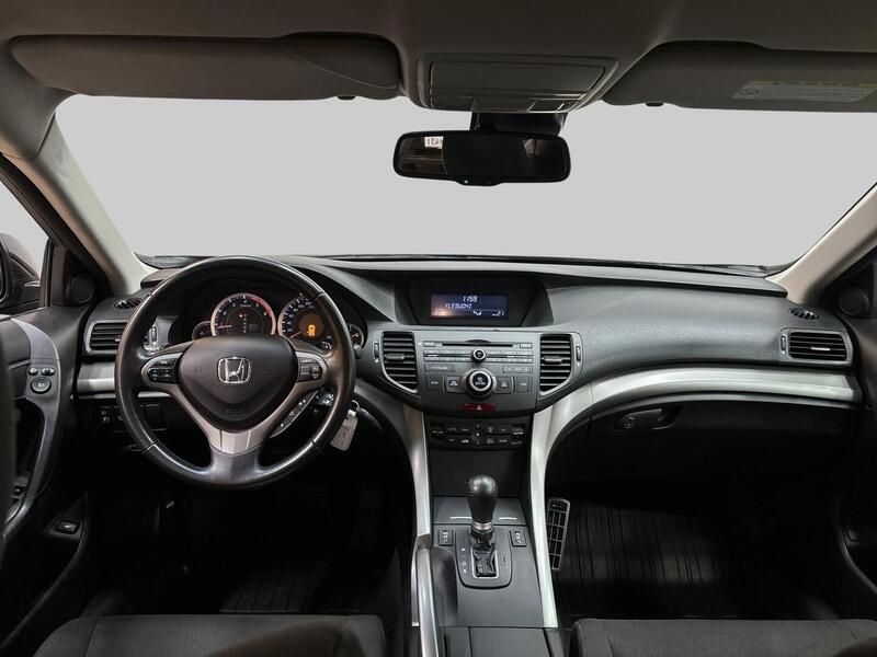 Honda Accord vaihtoauto