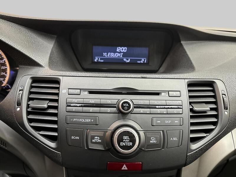 Honda Accord vaihtoauto