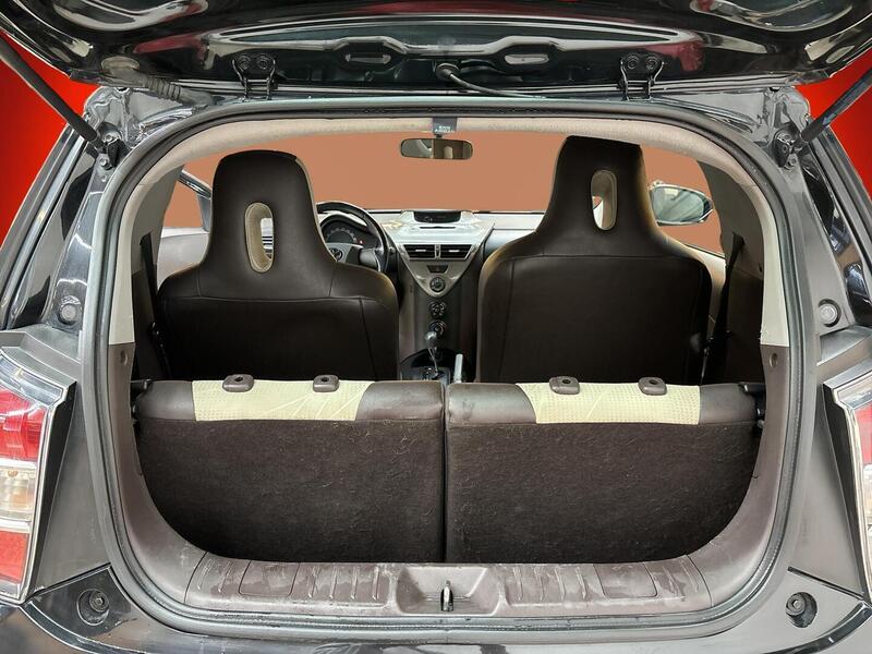 Toyota iQ vaihtoauto