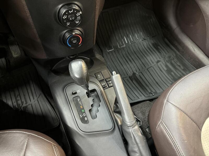 Toyota iQ vaihtoauto