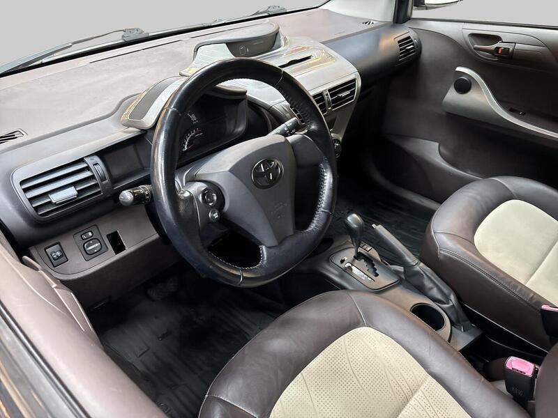 Toyota iQ vaihtoauto