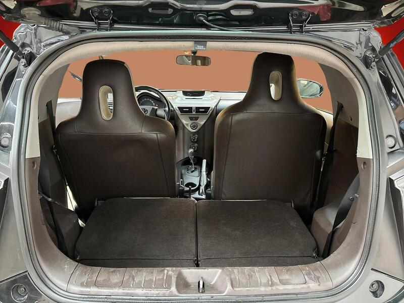 Toyota iQ vaihtoauto