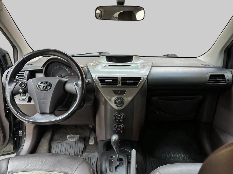 Toyota iQ vaihtoauto