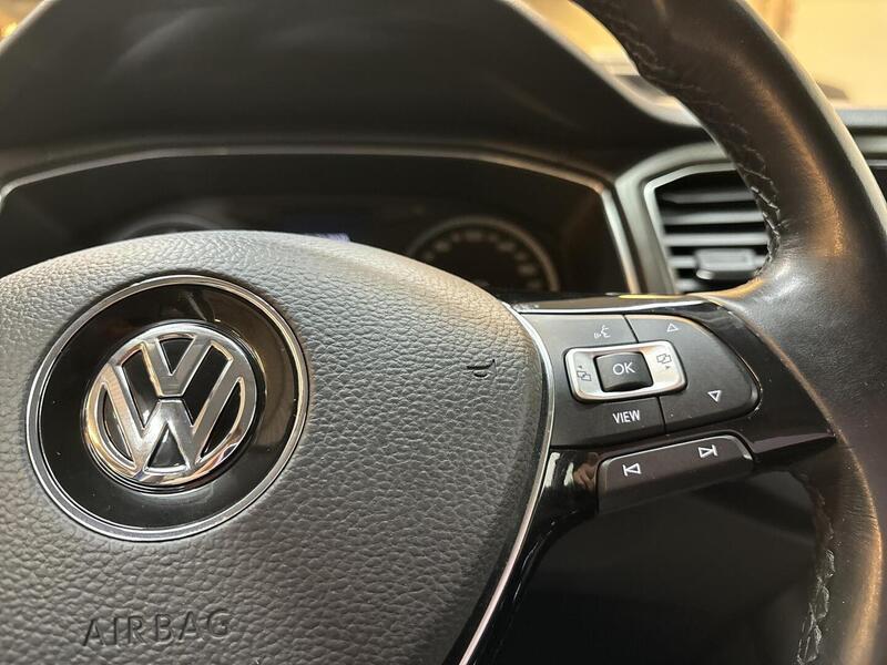 Volkswagen T-Roc vaihtoauto