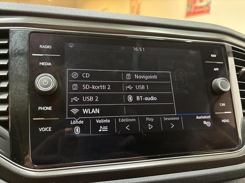 Volkswagen T-Roc vaihtoauto