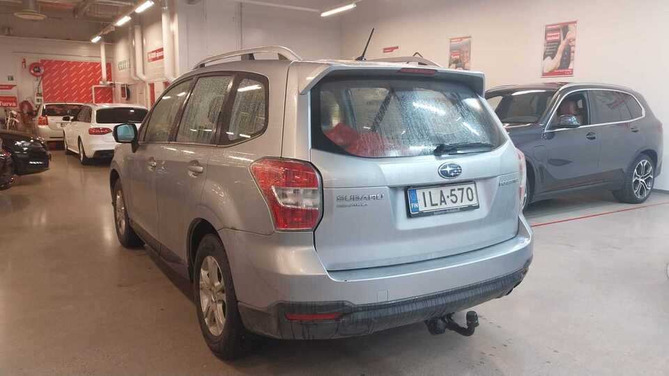Subaru Forester vaihtoauto