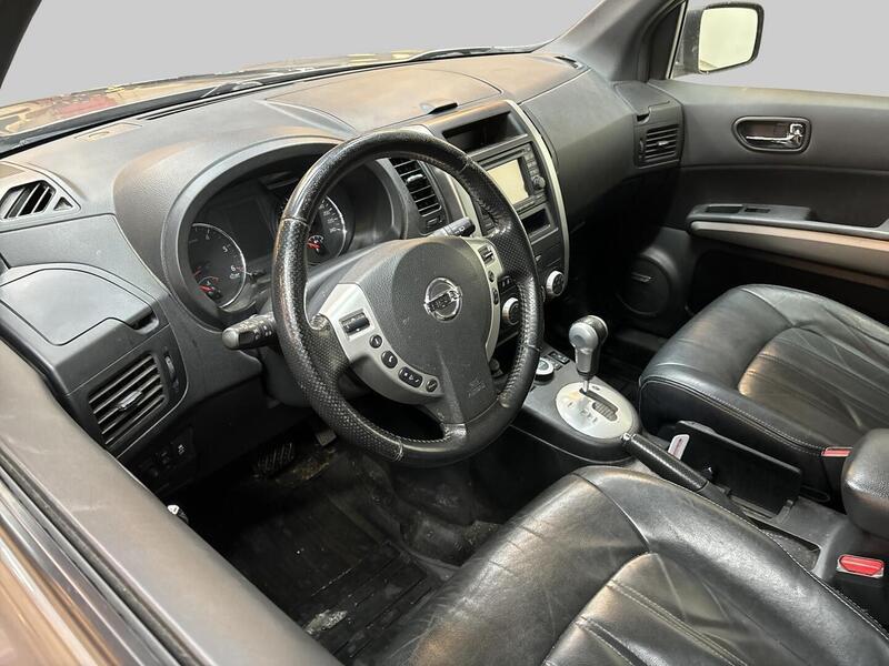 Nissan X-Trail vaihtoauto