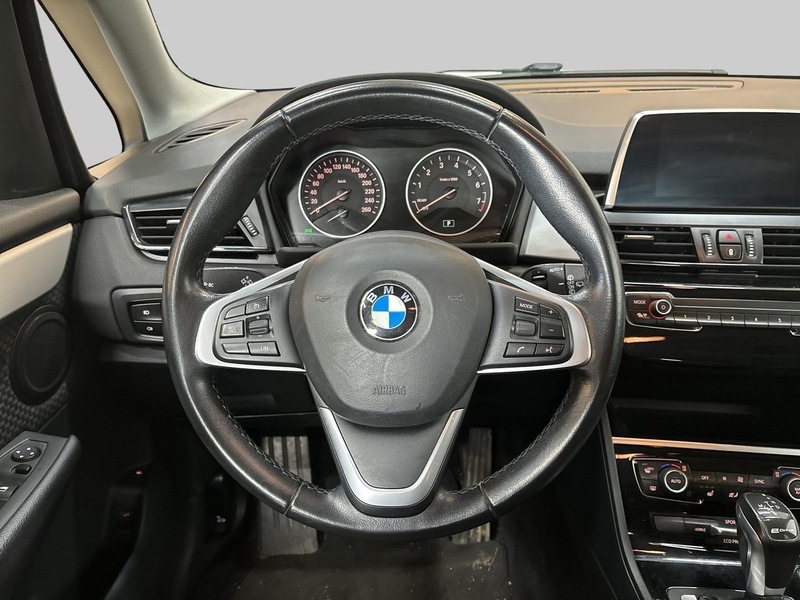 BMW 225 vaihtoauto