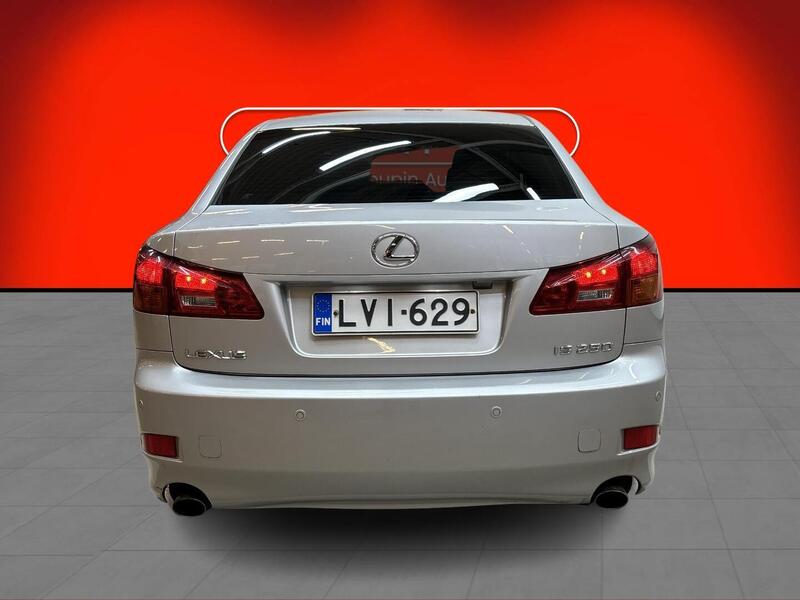 Lexus IS vaihtoauto
