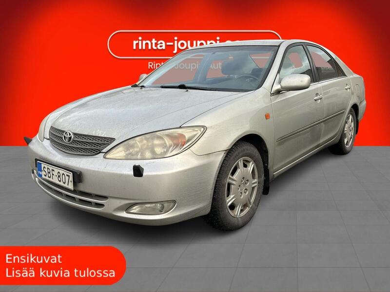 Toyota Camry vaihtoauto