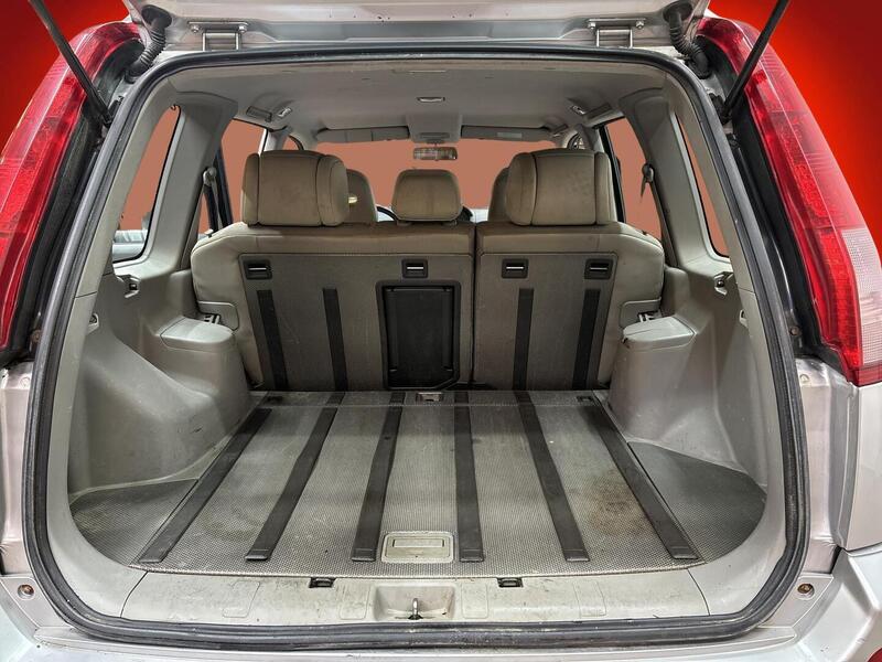 Nissan X-Trail vaihtoauto