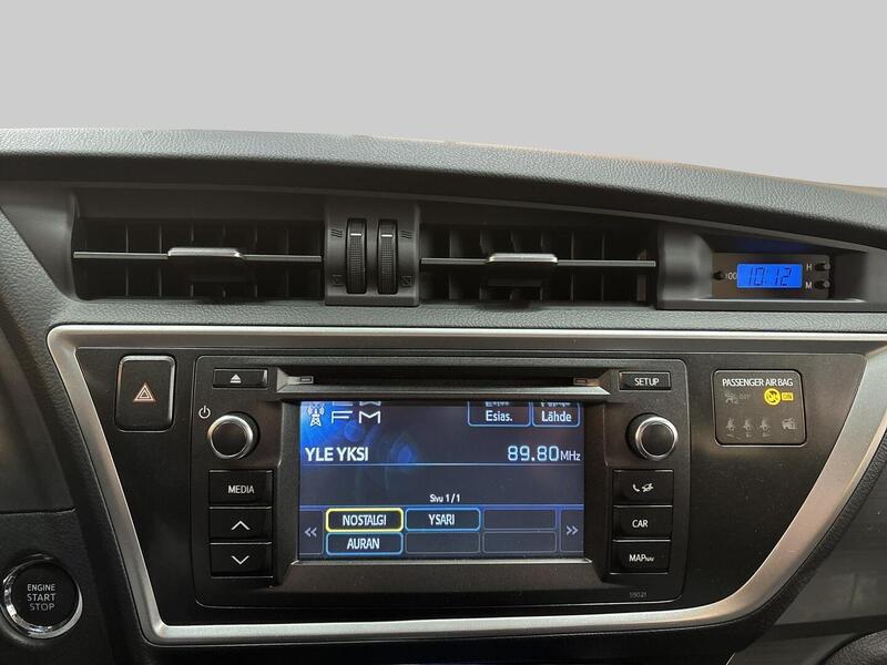 Toyota Auris vaihtoauto