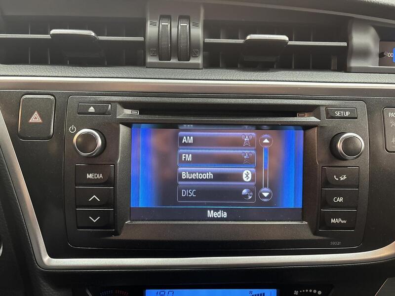 Toyota Auris vaihtoauto