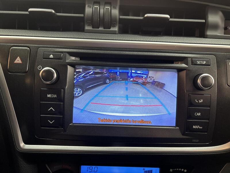 Toyota Auris vaihtoauto