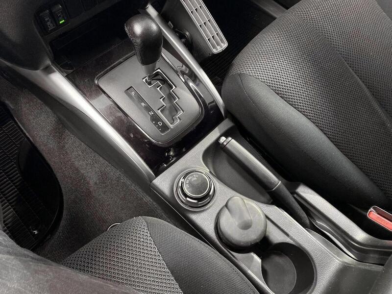 Mitsubishi L-200 vaihtoauto