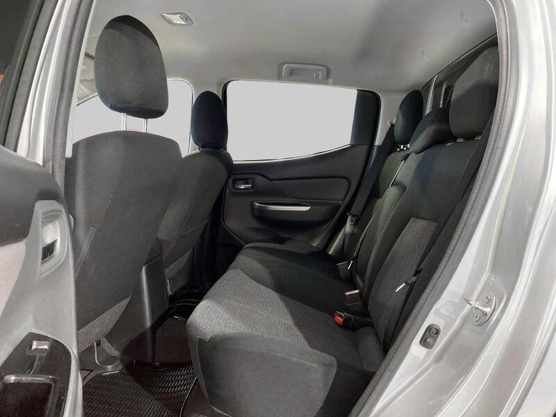 Mitsubishi L-200 vaihtoauto
