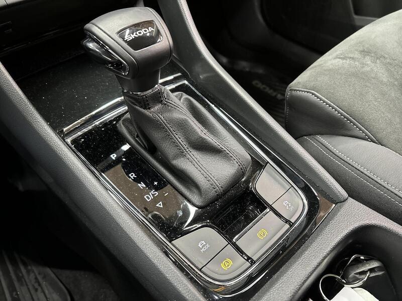 Skoda Karoq vaihtoauto