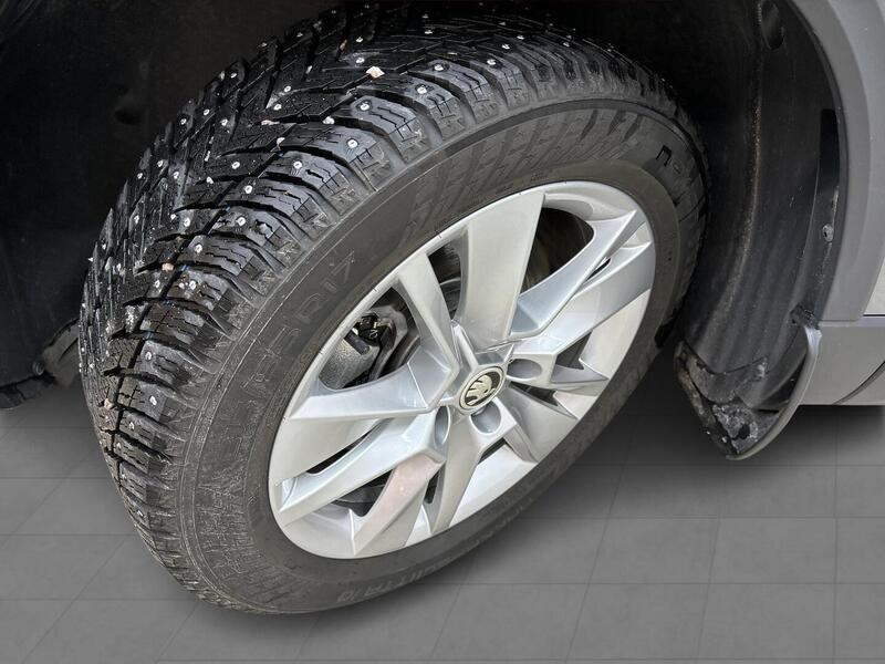 Skoda Karoq vaihtoauto