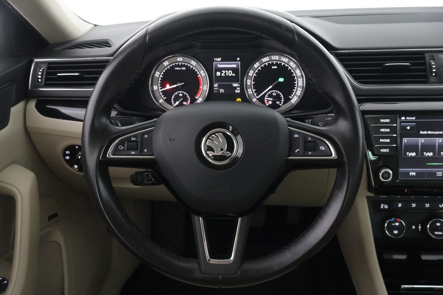 Skoda Superb vaihtoauto