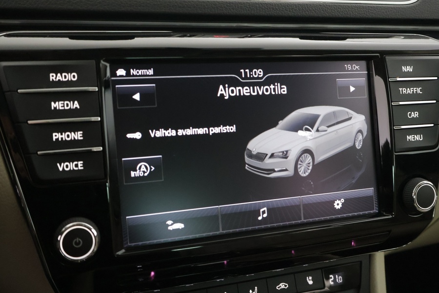 Skoda Superb vaihtoauto