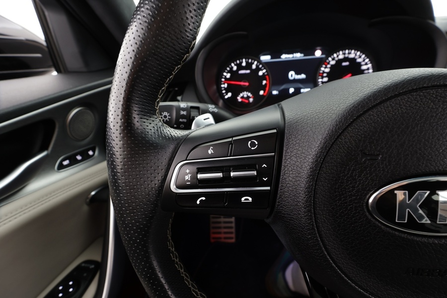 Kia Stinger vaihtoauto