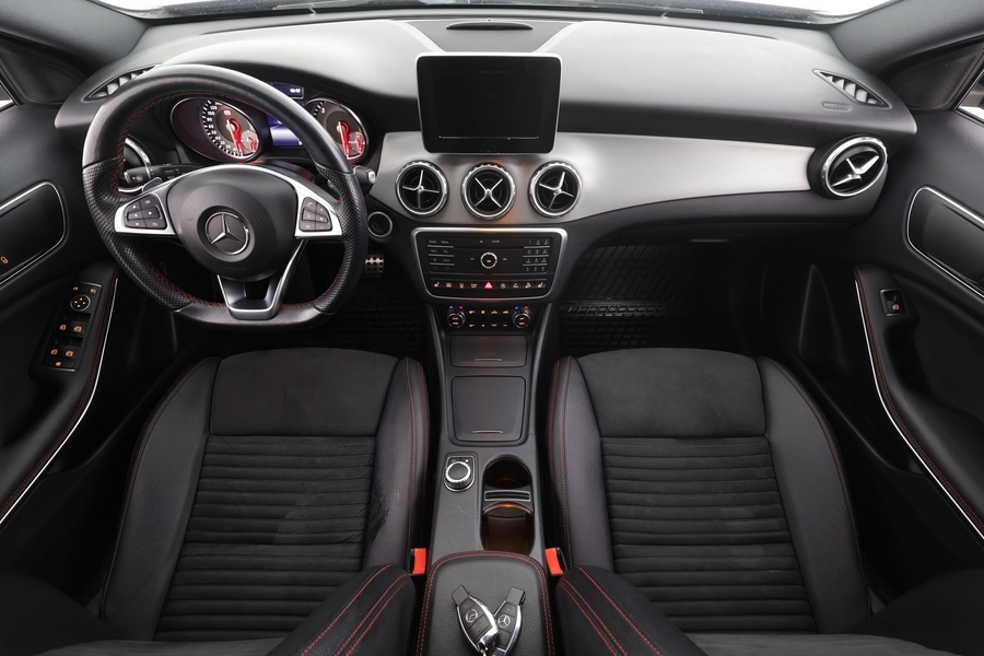 Mercedes-Benz GLA vaihtoauto