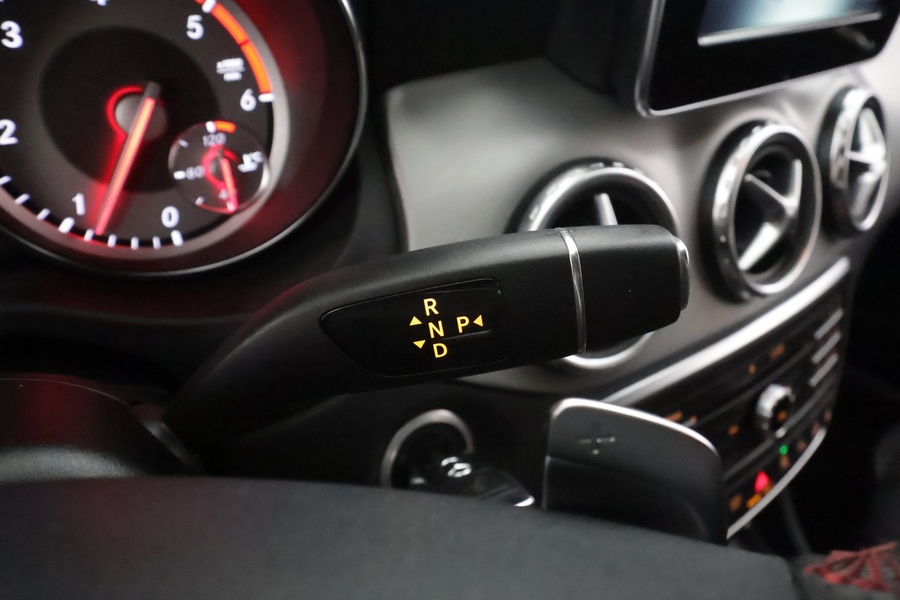 Mercedes-Benz GLA vaihtoauto