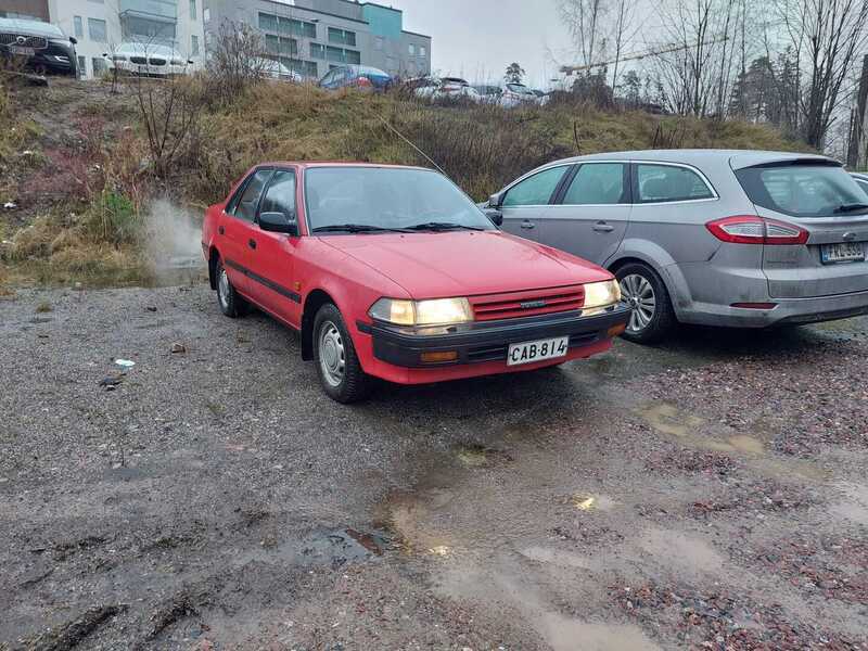 Toyota Carina vaihtoauto