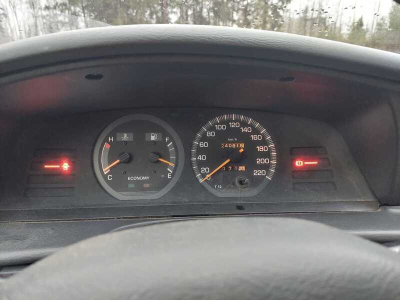 Toyota Carina vaihtoauto