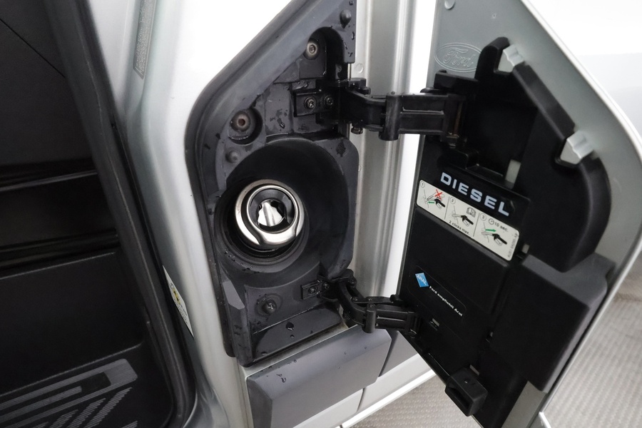 Ford Tourneo Custom vaihtoauto