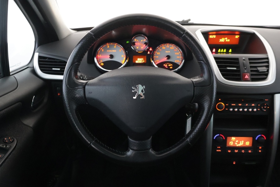 Peugeot 207 vaihtoauto