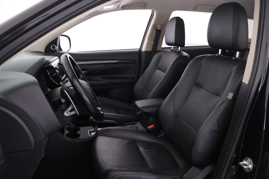 Mitsubishi Outlander vaihtoauto