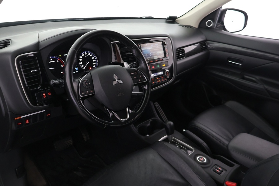 Mitsubishi Outlander vaihtoauto