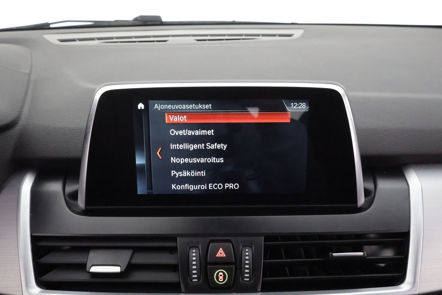 BMW 216 vaihtoauto