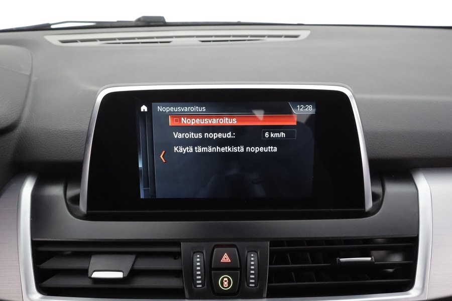 BMW 216 vaihtoauto