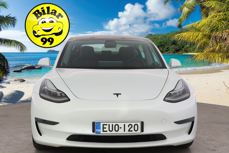 Tesla Model 3 vaihtoauto