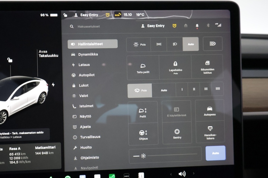 Tesla Model 3 vaihtoauto