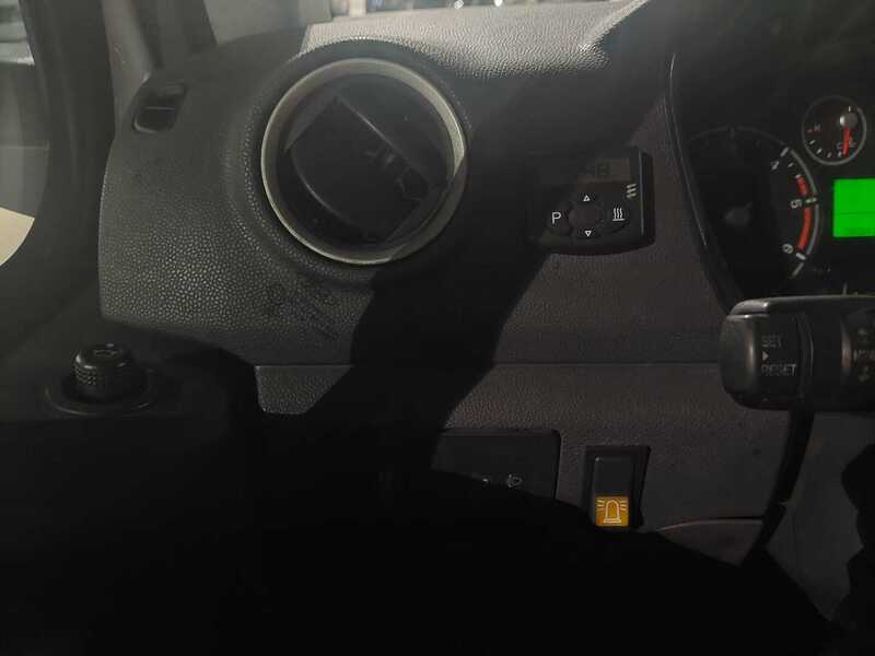 Ford Transit Connect vaihtoauto