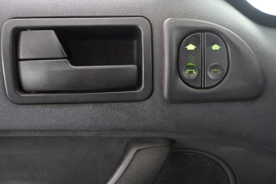 Ford Transit Connect vaihtoauto