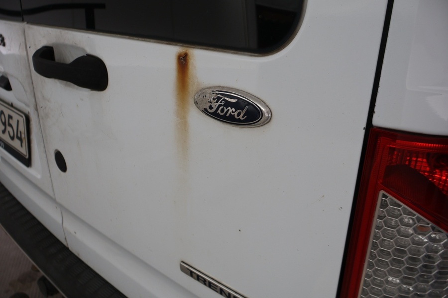 Ford Transit Connect vaihtoauto