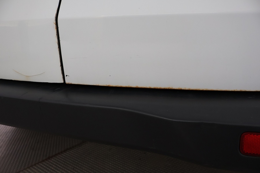 Ford Transit Courier vaihtoauto