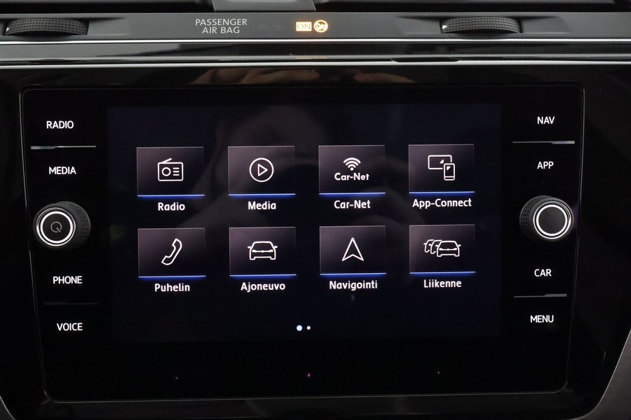 Volkswagen Touran vaihtoauto